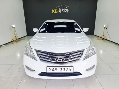 Hyundai Grandeur 2011, 100500 км, за 3322.48 USD