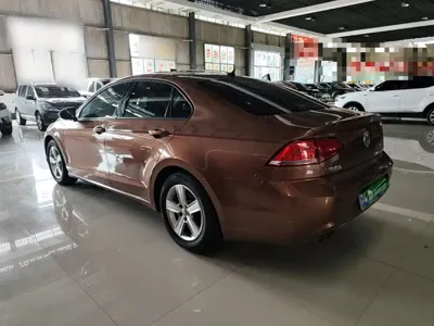 Volkswagen Lamando 2015, 91100 км, за 4921.24 USD