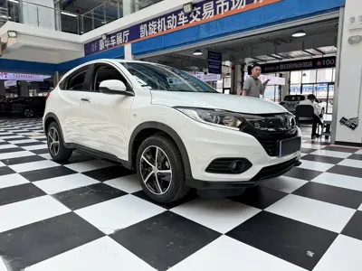 Honda Vezel 2021, 12000 км, за 14239.55 USD