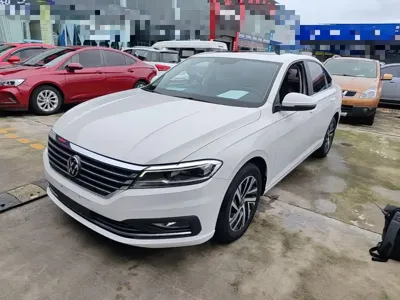 Volkswagen Lavida 2022, 29900 км, за 8855.29 USD