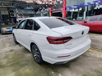 Volkswagen Lavida 2022, 29900 км, за 8855.29 USD
