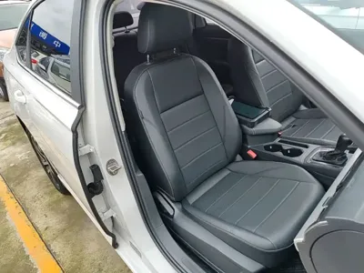 Volkswagen Lavida 2022, 29900 км, за 8855.29 USD - фото 25