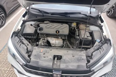 Roewe i5 2021, 23200 км, за 7378 USD - фото 21