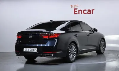 Kia K7 2019, 100466 км, за 8338.77 USD