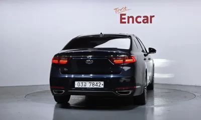Kia K7 2019, 100466 км, за 8338.77 USD