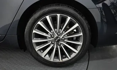 Kia K7 2019, 100466 км, за 8338.77 USD