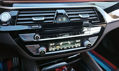 BMW 5-Series 2022, 97545 км, за 25364.22 USD - фото 18