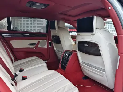 Bentley Flying Spur 2016, 160000 км, за 73394.69 USD - фото 14