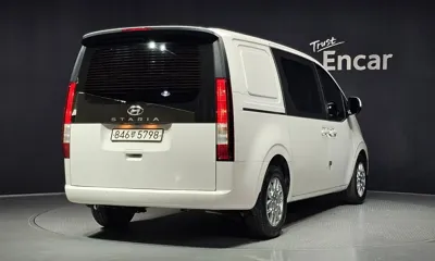 Hyundai Staria 2022, 131636 км, за 11618.75 USD