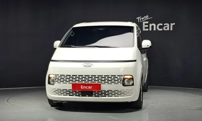 Hyundai Staria 2022, 131636 км, за 11618.75 USD