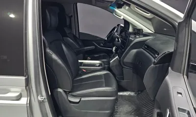 Hyundai Staria 2022, 89837 км, за 15960.92 USD - фото 26
