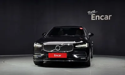 Volvo S90 2020, 74348 км, за 16082.45 USD