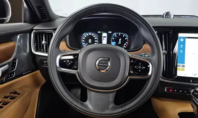 Volvo S90 2020, 74348 км, за 16082.45 USD - фото 13