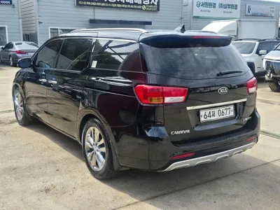 Kia Canival 2017, 226230 км, за 5901.27 USD