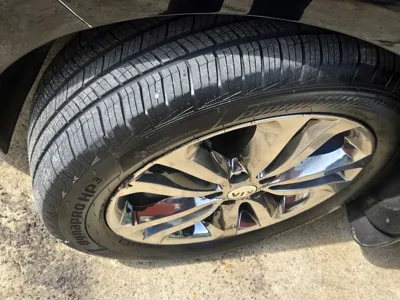 Kia Canival 2017, 226230 км, за 5901.27 USD