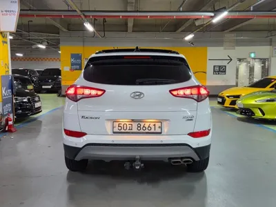 Hyundai Tucson 2018, 90400 км, за 9621.01 USD