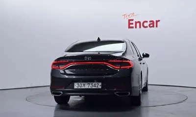 Hyundai Grandeur 2017, 152670 км, за 6940.78 USD