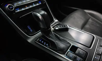 Hyundai Grandeur 2017, 152670 км, за 6940.78 USD - фото 9