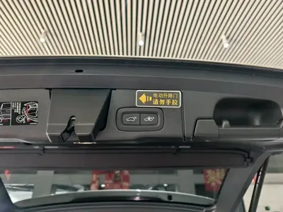 Volvo XC60 2020, 137000 км, за 16156.25 USD - фото 23