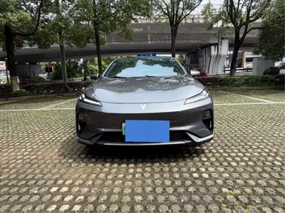 Deepal Deepal L07 2024, 30000 км, за 11798.22 USD