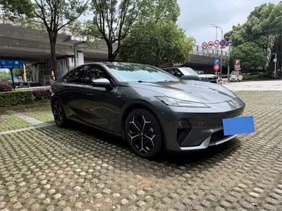 Deepal Deepal L07 2024, 30000 км, за 11798.22 USD