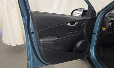Hyundai Kona 2018, 94737 км, за 7866.21 USD - фото 24