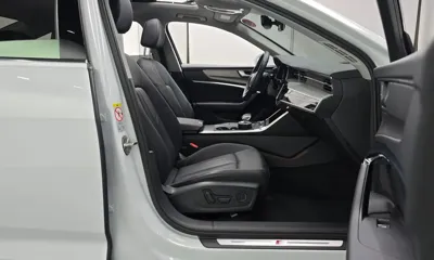 Audi A6 2020, 74660 км, за 17854.8 USD - фото 11