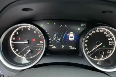 Toyota Camry 2021, 59500 км, за 20822 USD - фото 8