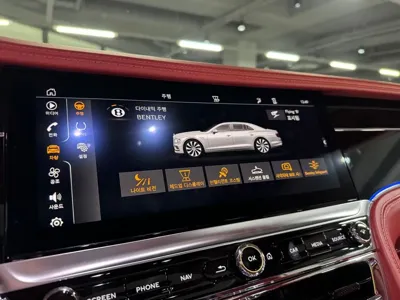 Bentley Flying Spur 2021, 11000 км, за 156885.91 USD - фото 11