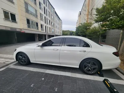Mercedes-Benz E-Class 2023, 8500 км, за 31009.79 USD