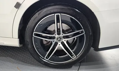Mercedes-Benz E-Class 2025, 9441 км, за 58765.24 USD - фото 21