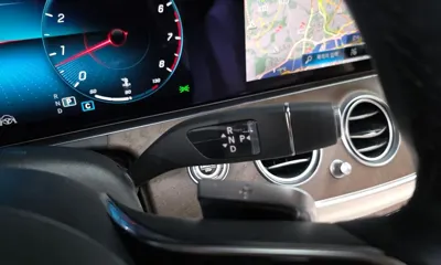 Mercedes-Benz E-Class 2022, 54648 км, за 26906.92 USD - фото 9