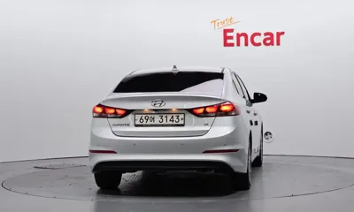 Hyundai Avante 2018, 59814 км, за 6498.62 USD