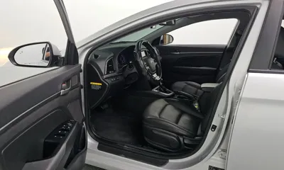 Hyundai Avante 2018, 59814 км, за 6498.62 USD - фото 10