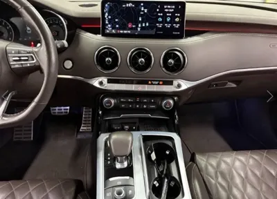 Kia Stinger 2021, 73222 км, за 17516.44 USD