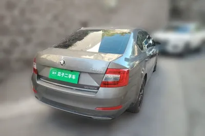 Skoda Octavia 2017, 85200 км, за 5134 USD - фото 6