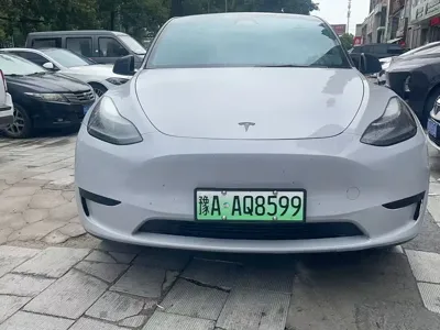 Tesla Model Y 2023, 80000 км, за 23579.95 USD