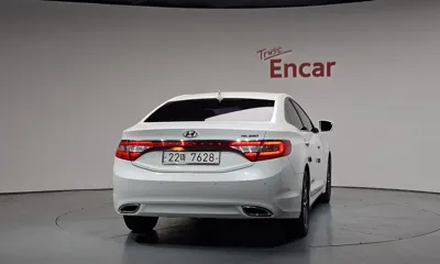 Hyundai Grandeur 2013, 92491 км, за 4033.31 USD