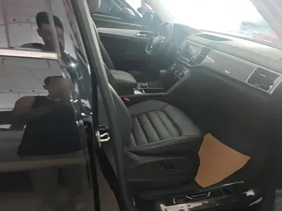 Volkswagen Teramont 2018, 117700 км, за 15258.53 USD - фото 25
