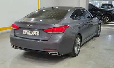 Hyundai Genesis 2015, 178078 км, за 7085.74 USD