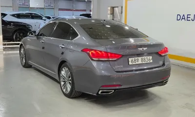 Hyundai Genesis 2015, 178078 км, за 7085.74 USD