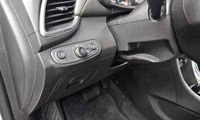 ChevroletGMDaewoo Trax 2019, 57540 км, за 7162.85 USD - фото 17