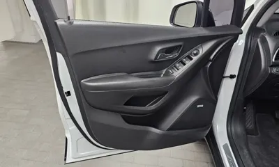 ChevroletGMDaewoo Trax 2019, 57540 км, за 7162.85 USD - фото 24