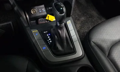 Hyundai Avante 2020, 135352 км, за 6557.7 USD - фото 9
