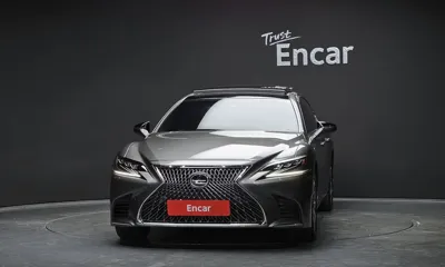 Lexus LS 2018, 167396 км, за 20781.77 USD