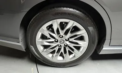 Lexus LS 2018, 167396 км, за 20781.77 USD