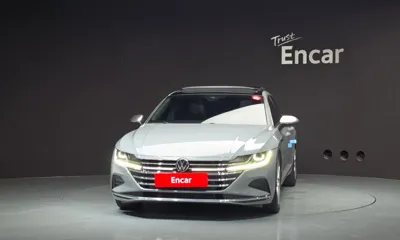 Volkswagen Arteon 2023, 48653 км, за 19218.25 USD