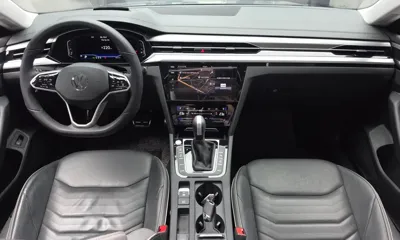Volkswagen Arteon 2023, 48653 км, за 19218.25 USD - фото 7
