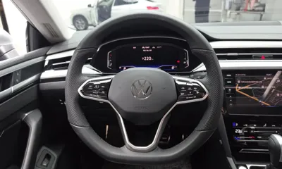 Volkswagen Arteon 2023, 48653 км, за 19218.25 USD - фото 13