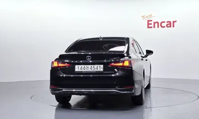 Lexus ES 2026, 5625 км, за 39869.73 USD